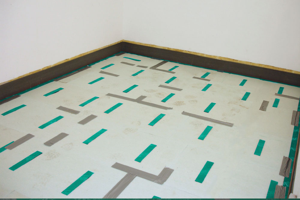 isolamento acustico sotto pavimento per isolare vibrazioni di un centro formazione e conferenze