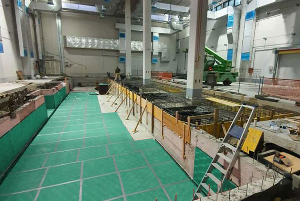 Isolamento vibrazioni con materassini isolanti di gomma antivibrazione per basamento rotativa di stampa